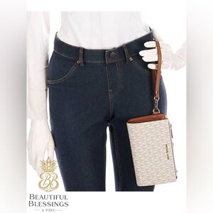 Michael Kors Beige and White Wristlet - Jet Set Double Zip Smartphone Wristlet